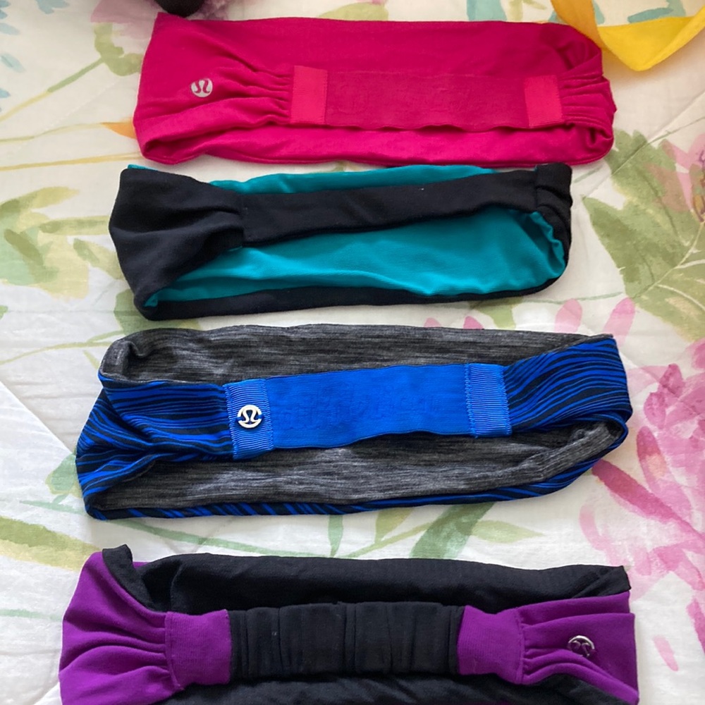 Lululemon headbands including one bag.